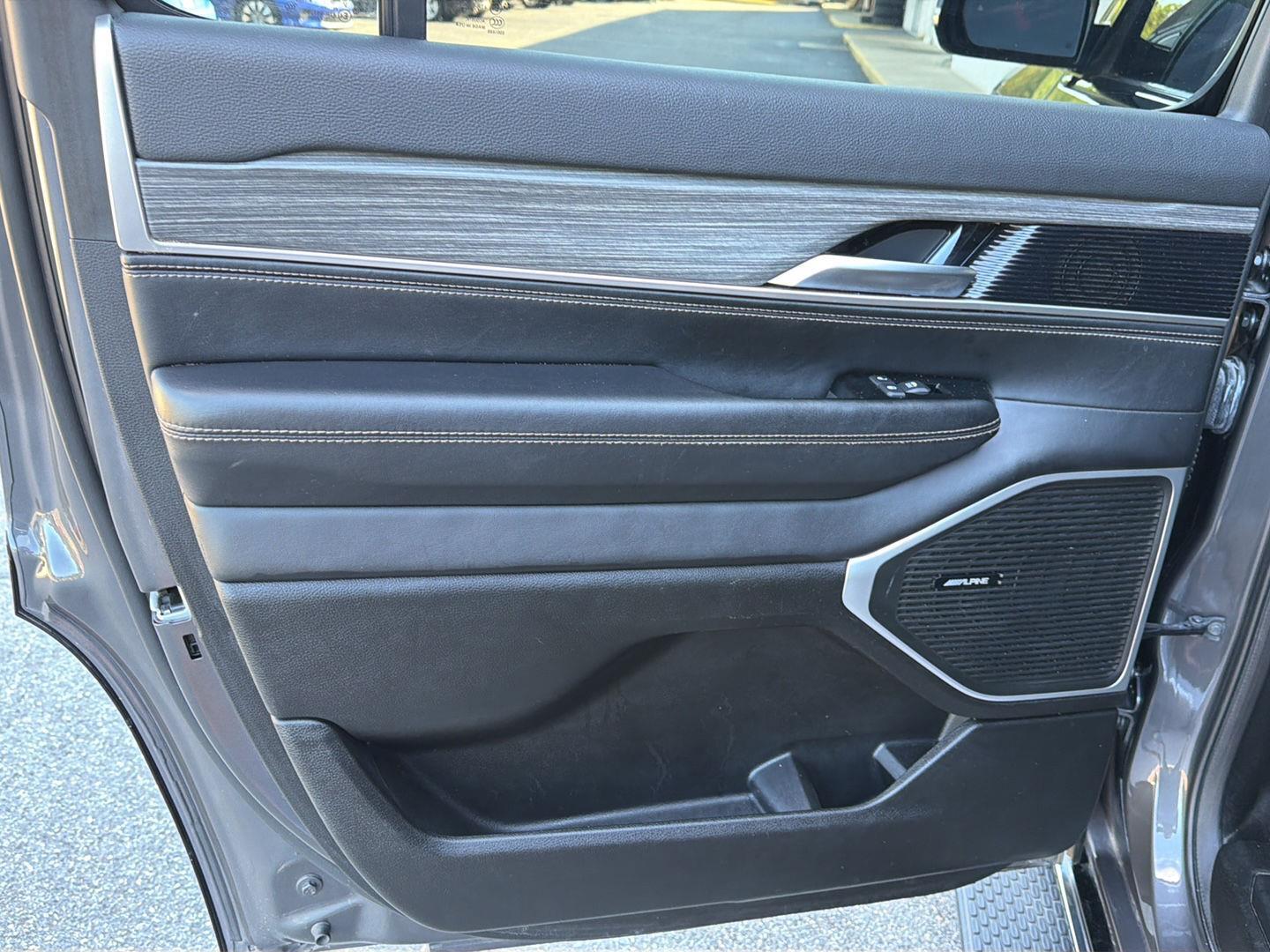 Used 2024 Jeep Wagoneer SUV