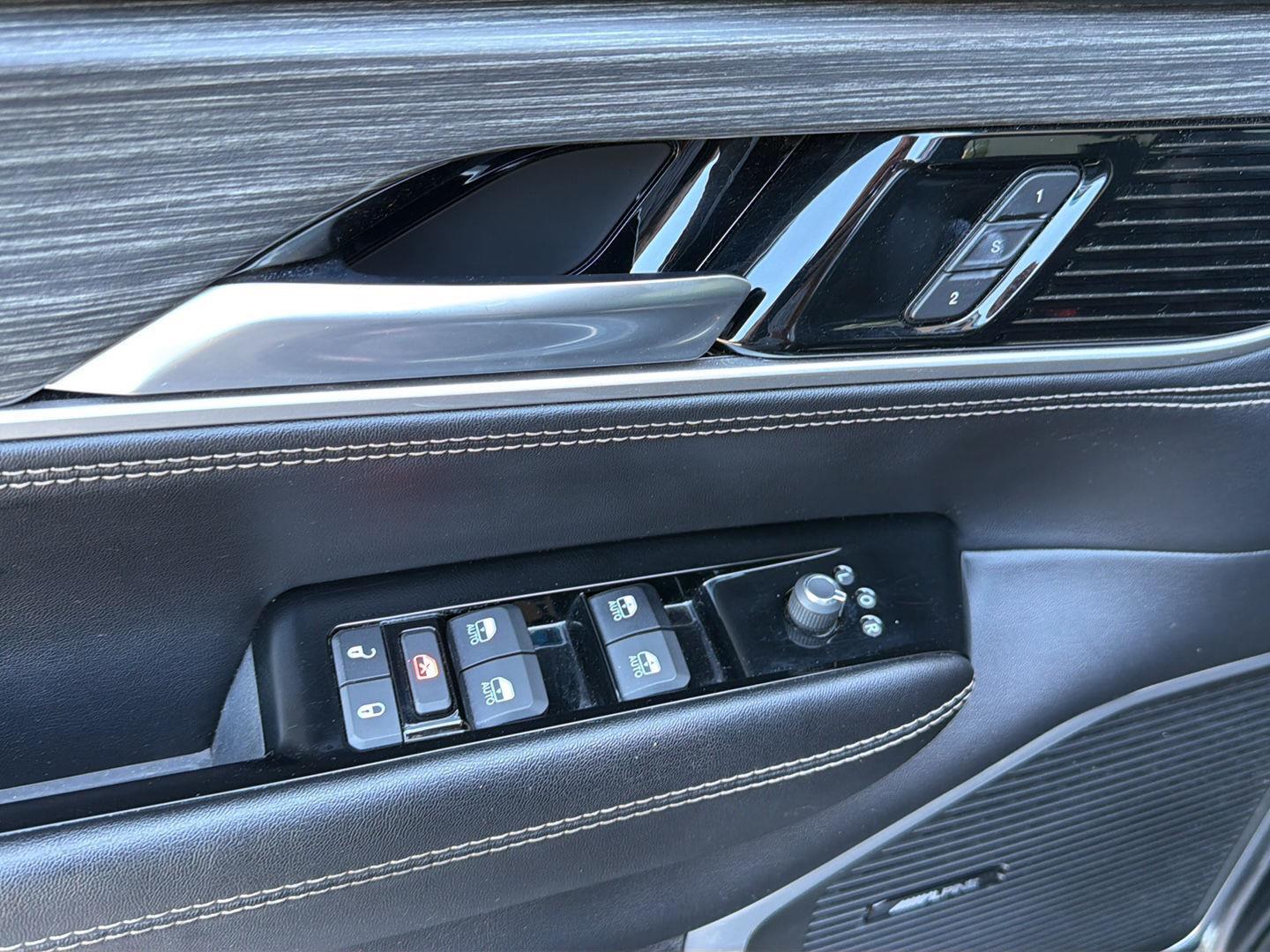 Used 2024 Jeep Wagoneer SUV