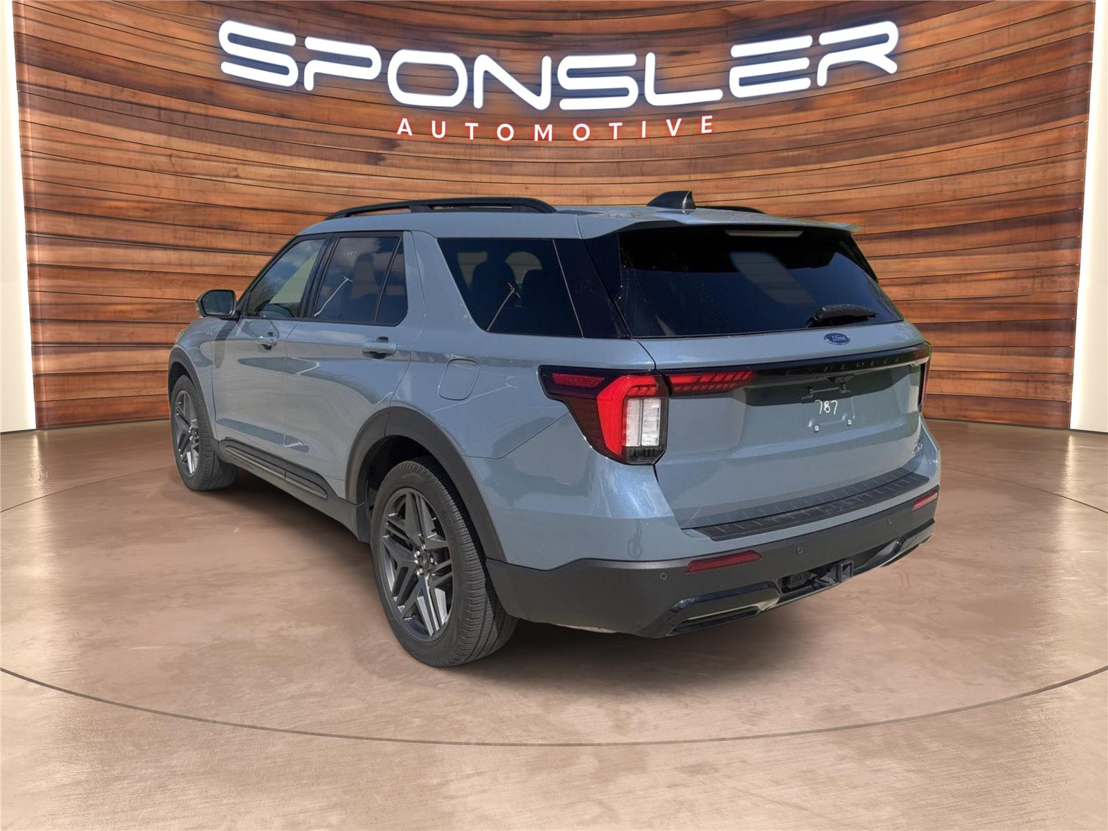 View vehicle photo 3