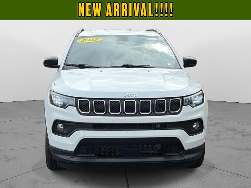  2023 Jeep Compass Latitude 4WD   