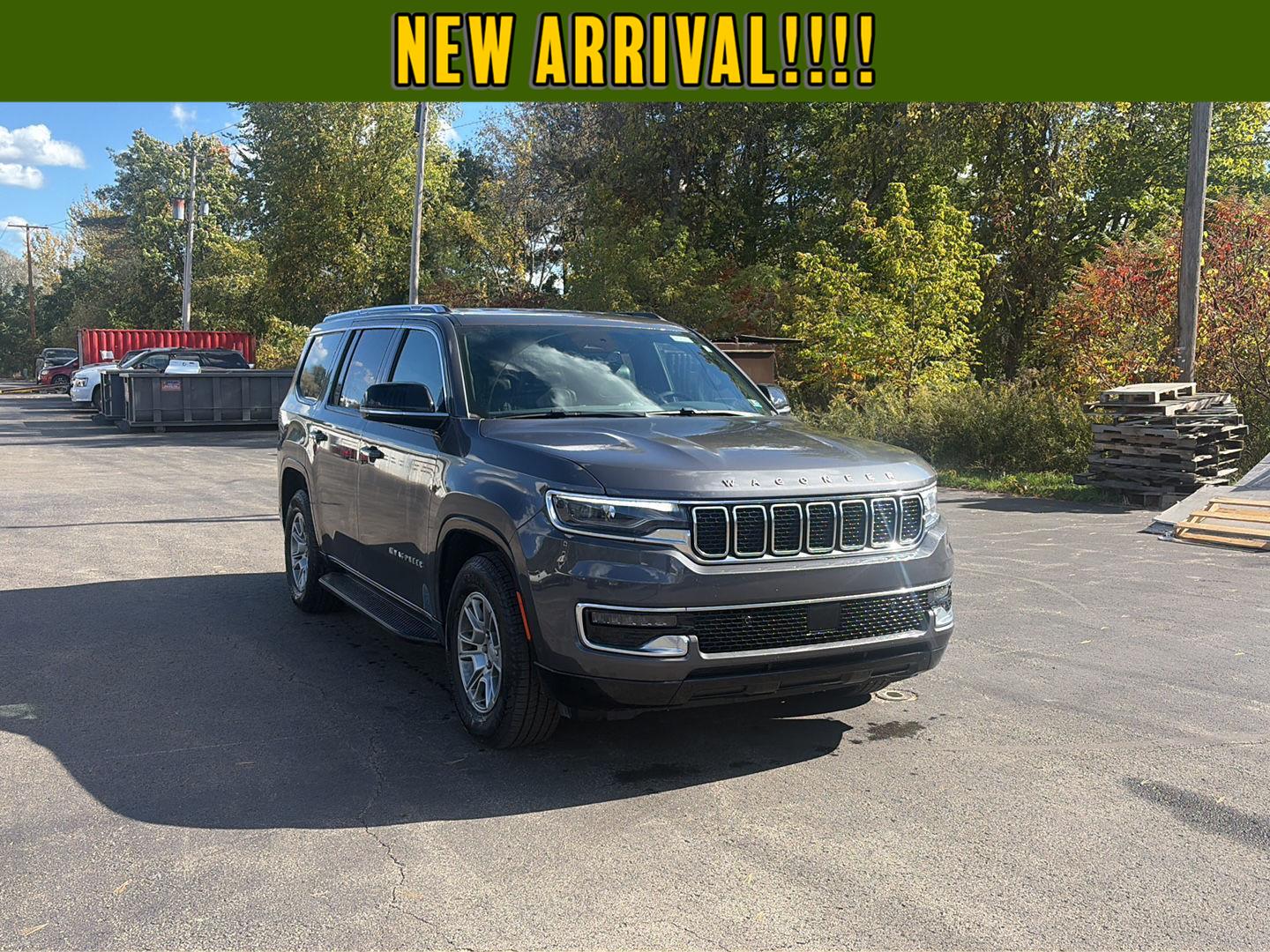 Baltic Gray Metallic Clearcoat 2023 Jeep Wagoneer SUV / Crossover Four-Wheel Drive 8-Speed Automatic