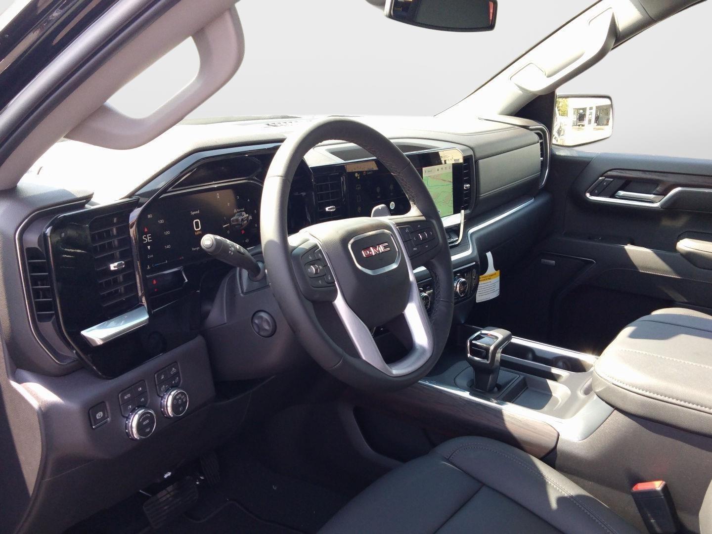 2026 GMC Sierra 1500 SLT - 9
