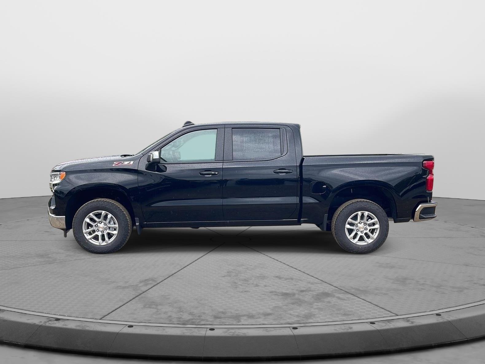 2026 Chevrolet Silverado 1500 LT - 3