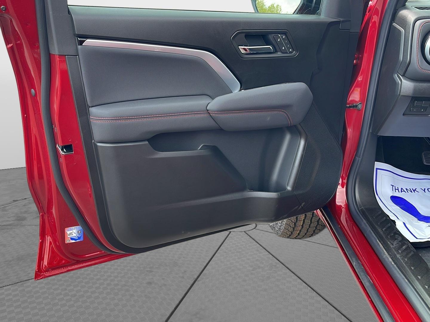 2026 Chevrolet Colorado 4WD Z71 - 11