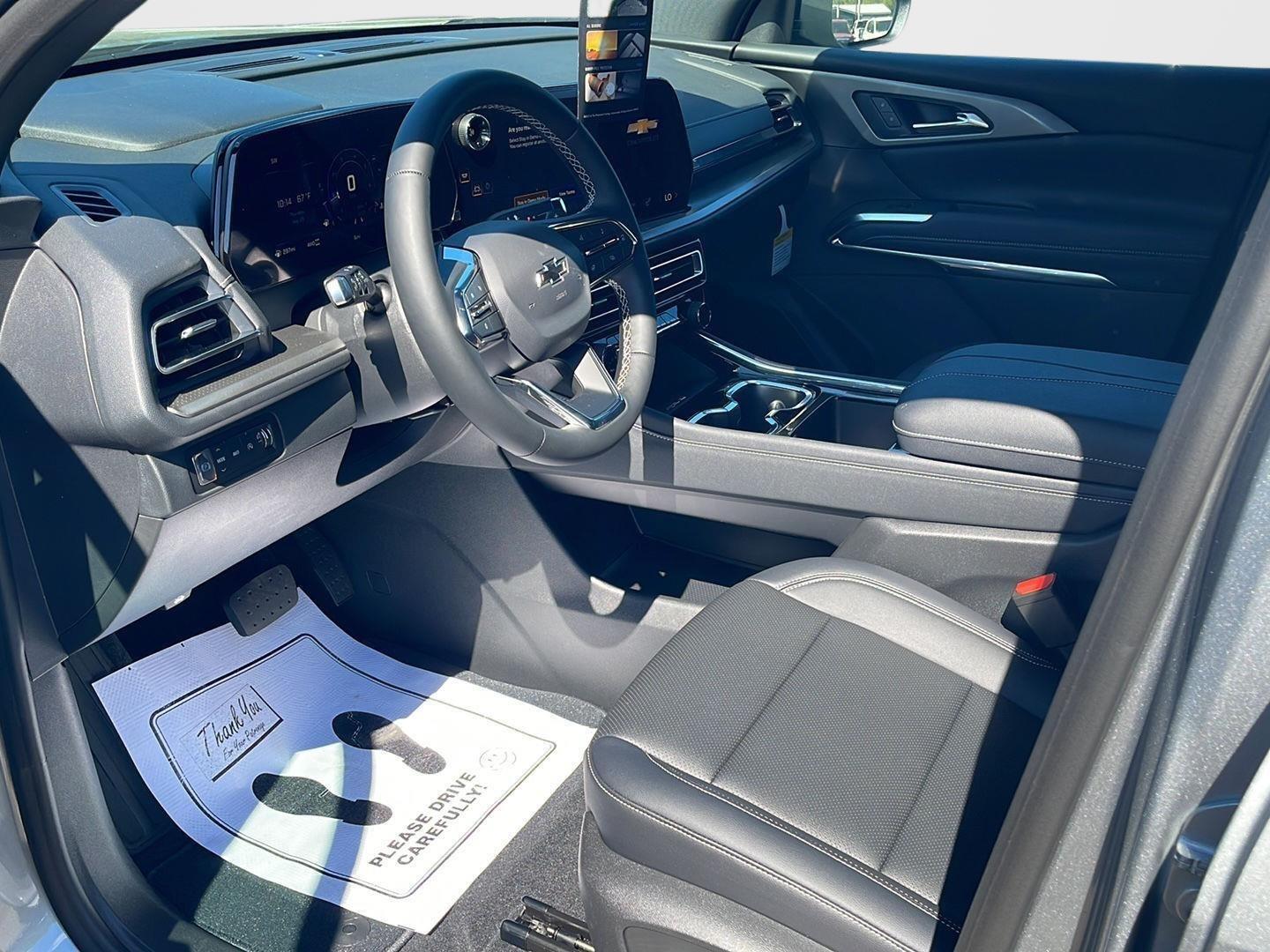 2026 Chevrolet Traverse AWD LT - 10