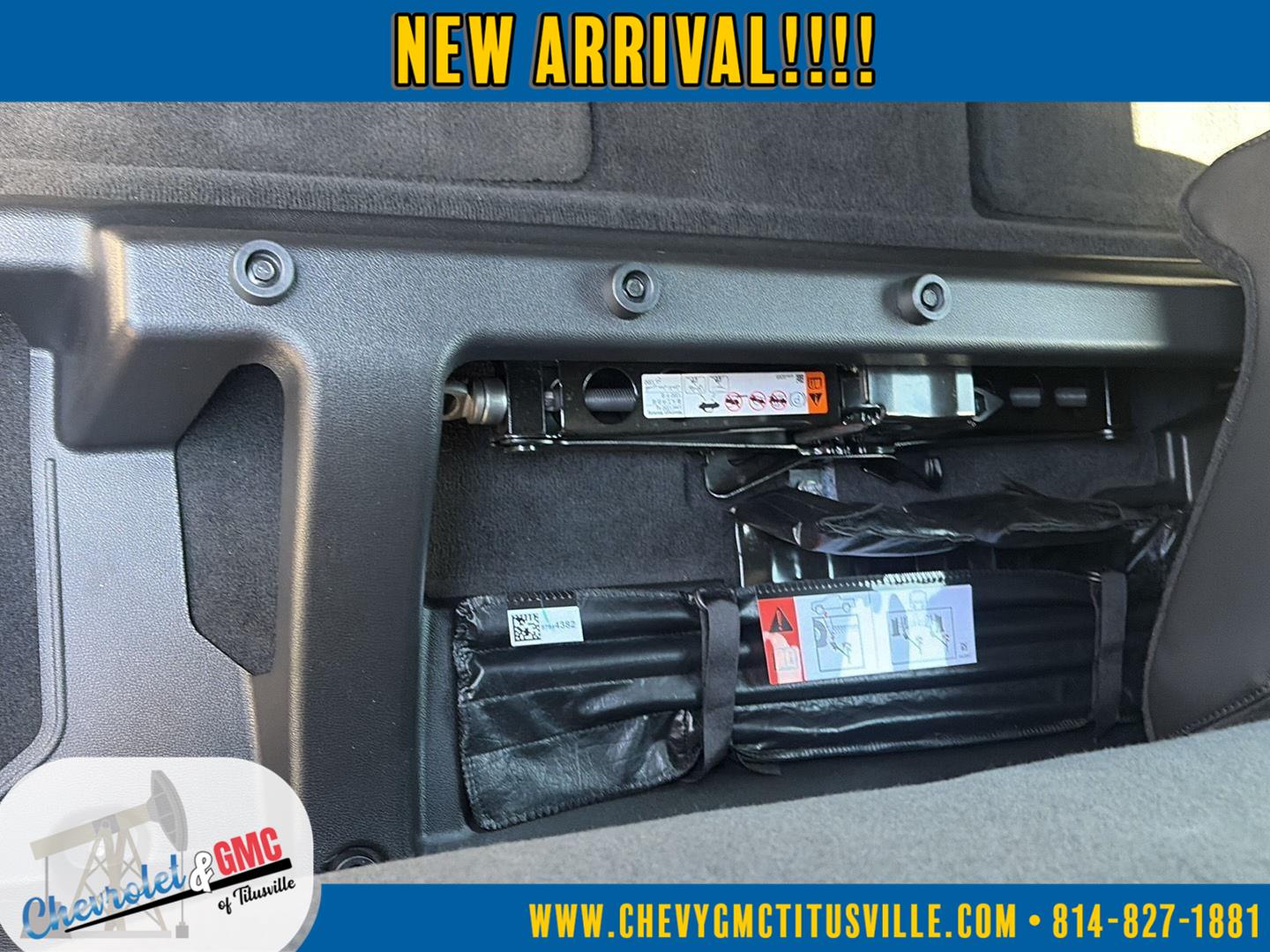 2024 GMC Canyon 4WD AT4 at Joe Ball GMC