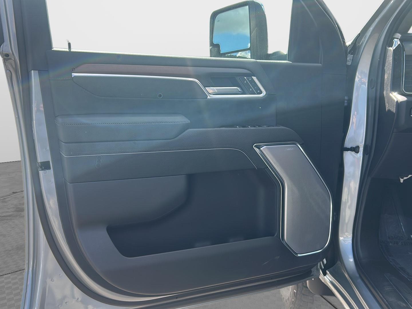 2026 GMC Sierra 2500HD Denali - 10