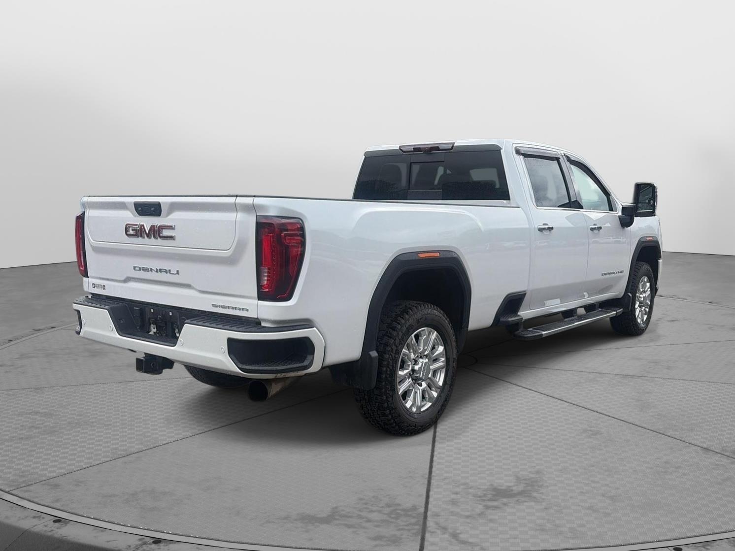 2022 GMC Sierra 2500HD Denali - 6