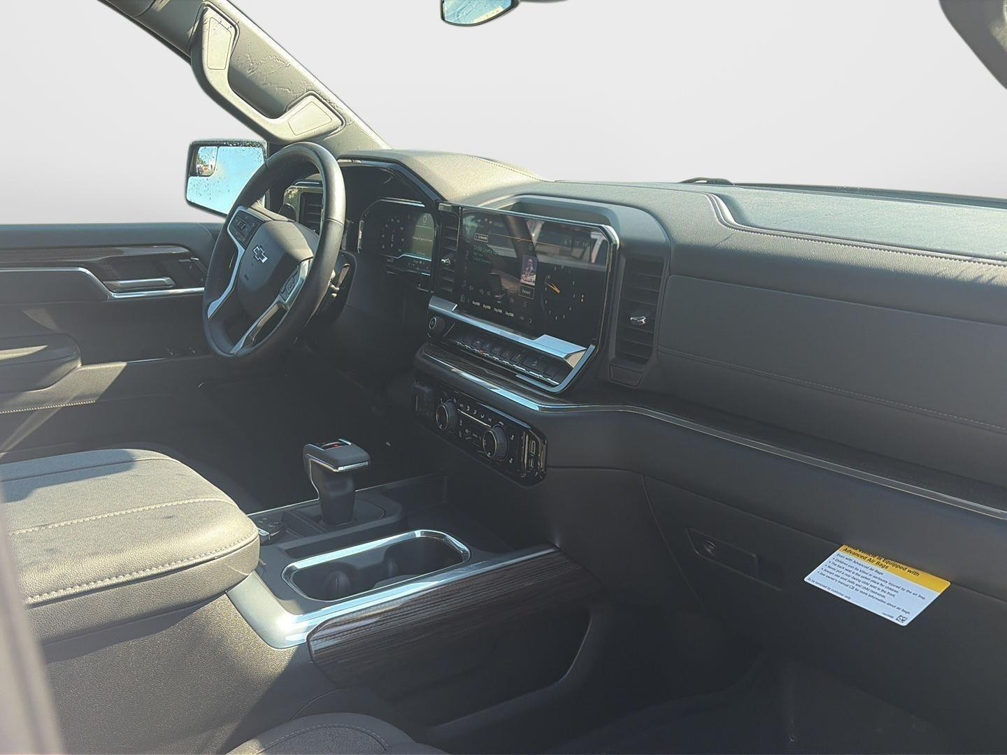 2023 Chevrolet Silverado 1500 RST - 10