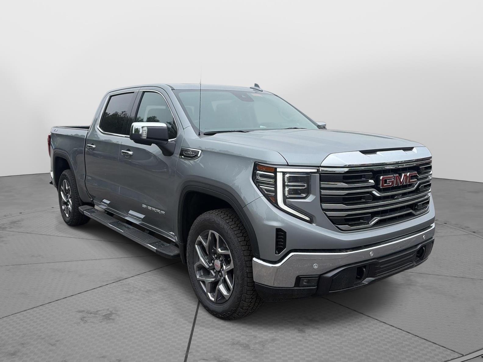 2026 GMC Sierra 1500 SLT - 3