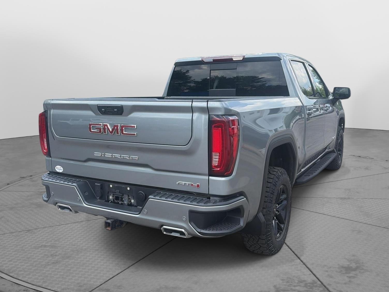 2023 GMC Sierra 1500 AT4 - 5