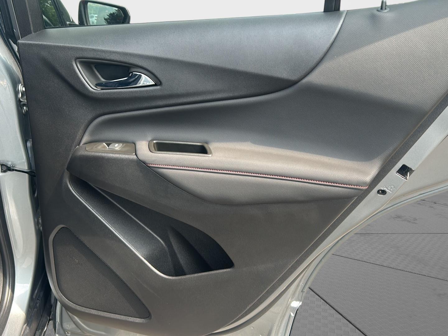 2023 Chevrolet Equinox RS at Braxton Motor Co