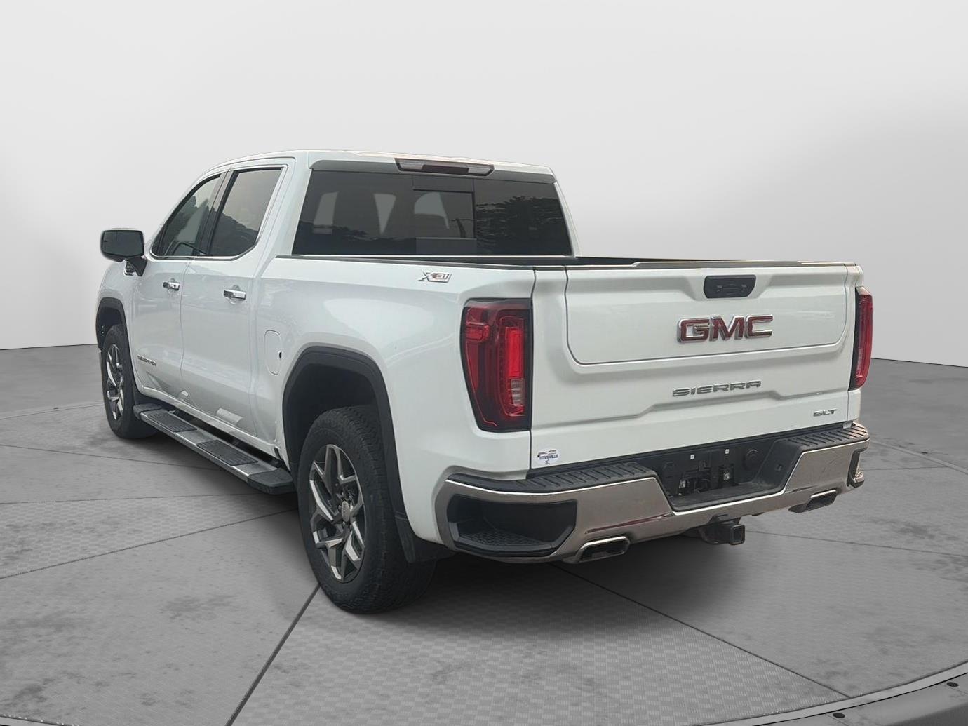 2023 GMC Sierra 1500 SLT - 6