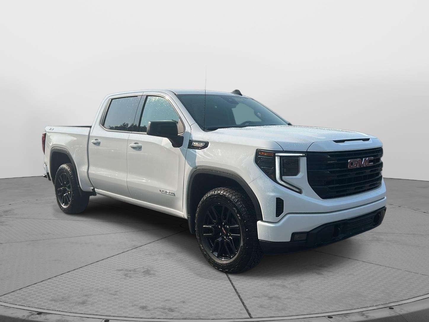 2026 GMC Sierra 1500 Elevation - 4