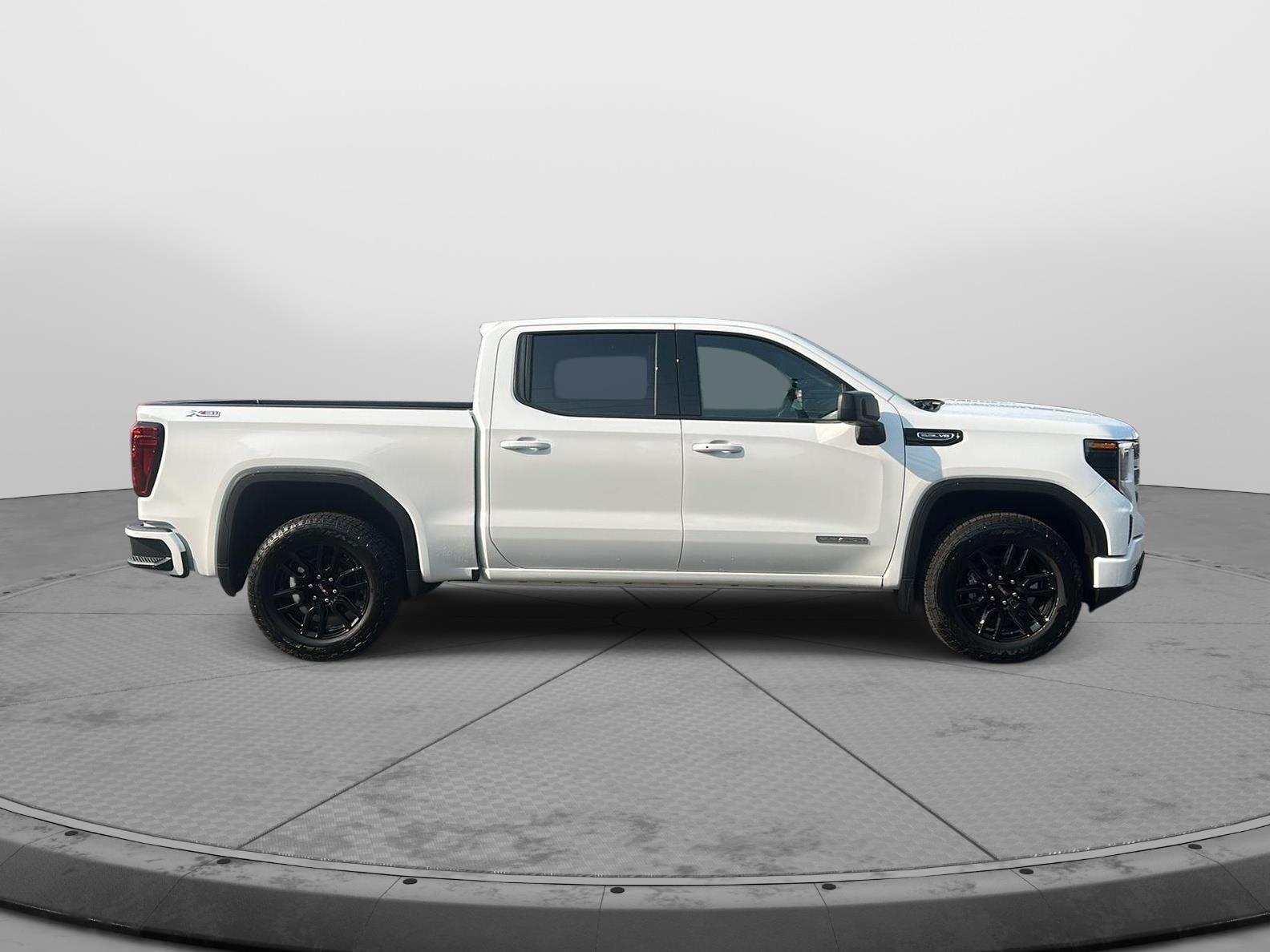 2026 GMC Sierra 1500 Elevation - 5