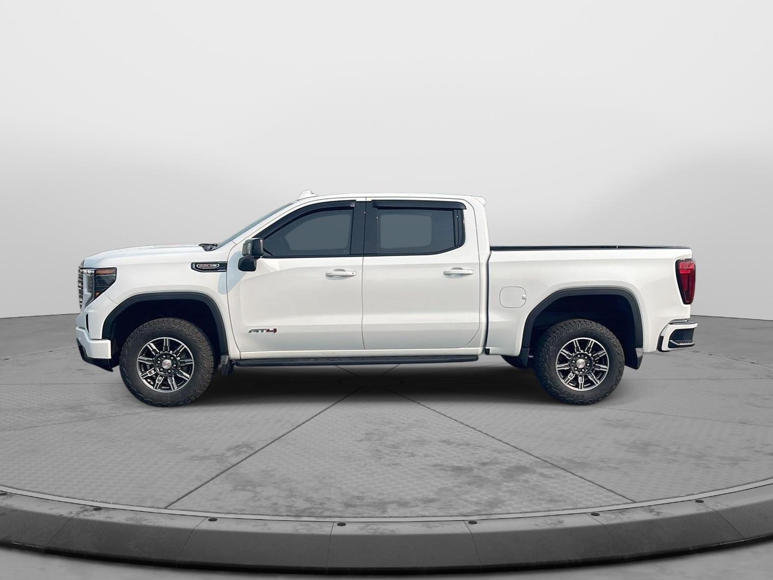 2024 GMC Sierra 1500 AT4 - 1