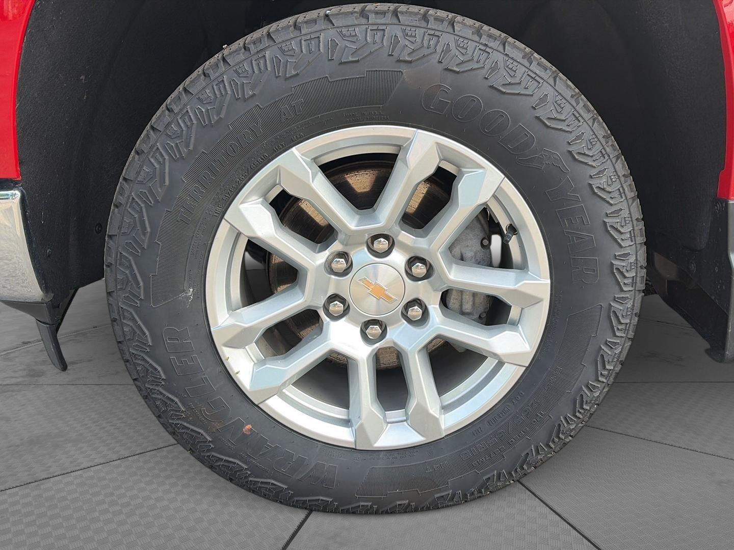 2024 Chevrolet Silverado 1500 LT - 11