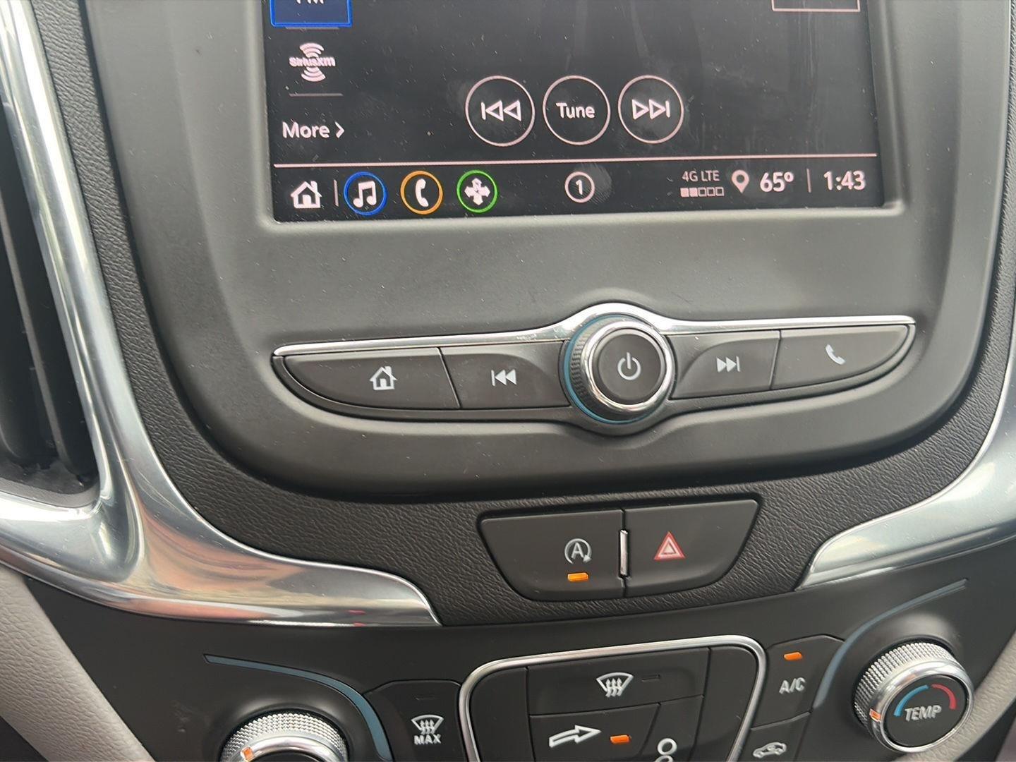 2023 Chevrolet Equinox photo 20 of 35