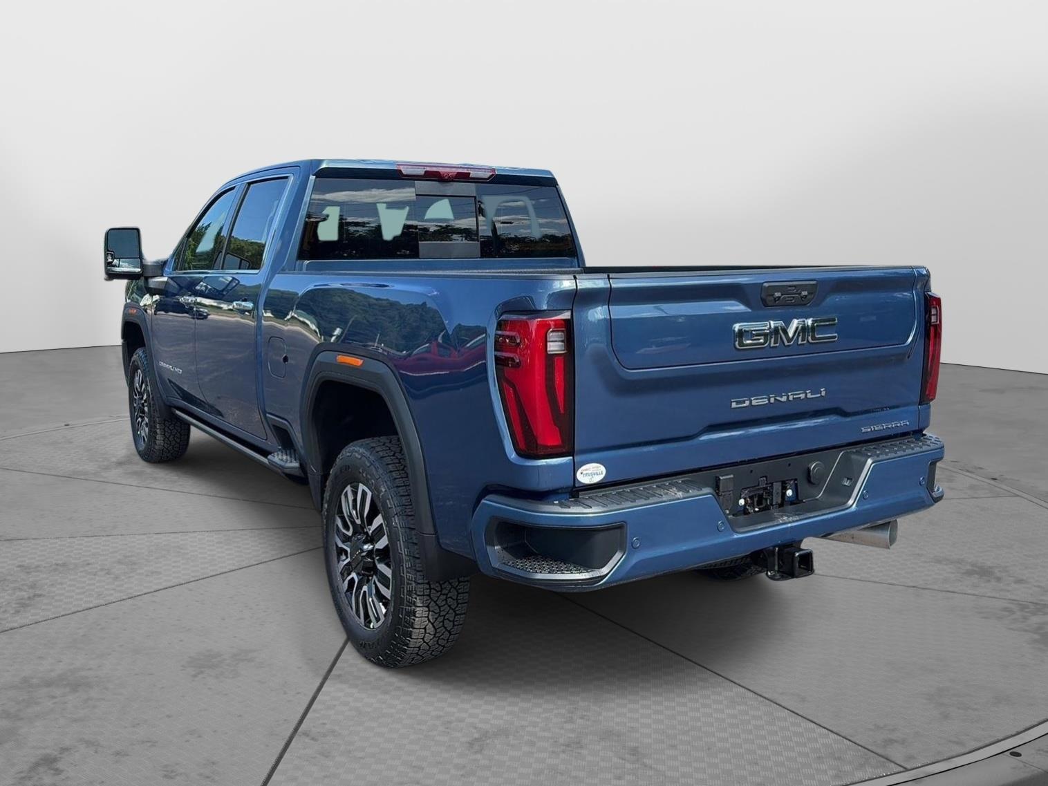 2026 GMC Sierra 2500HD photo 7 of 58