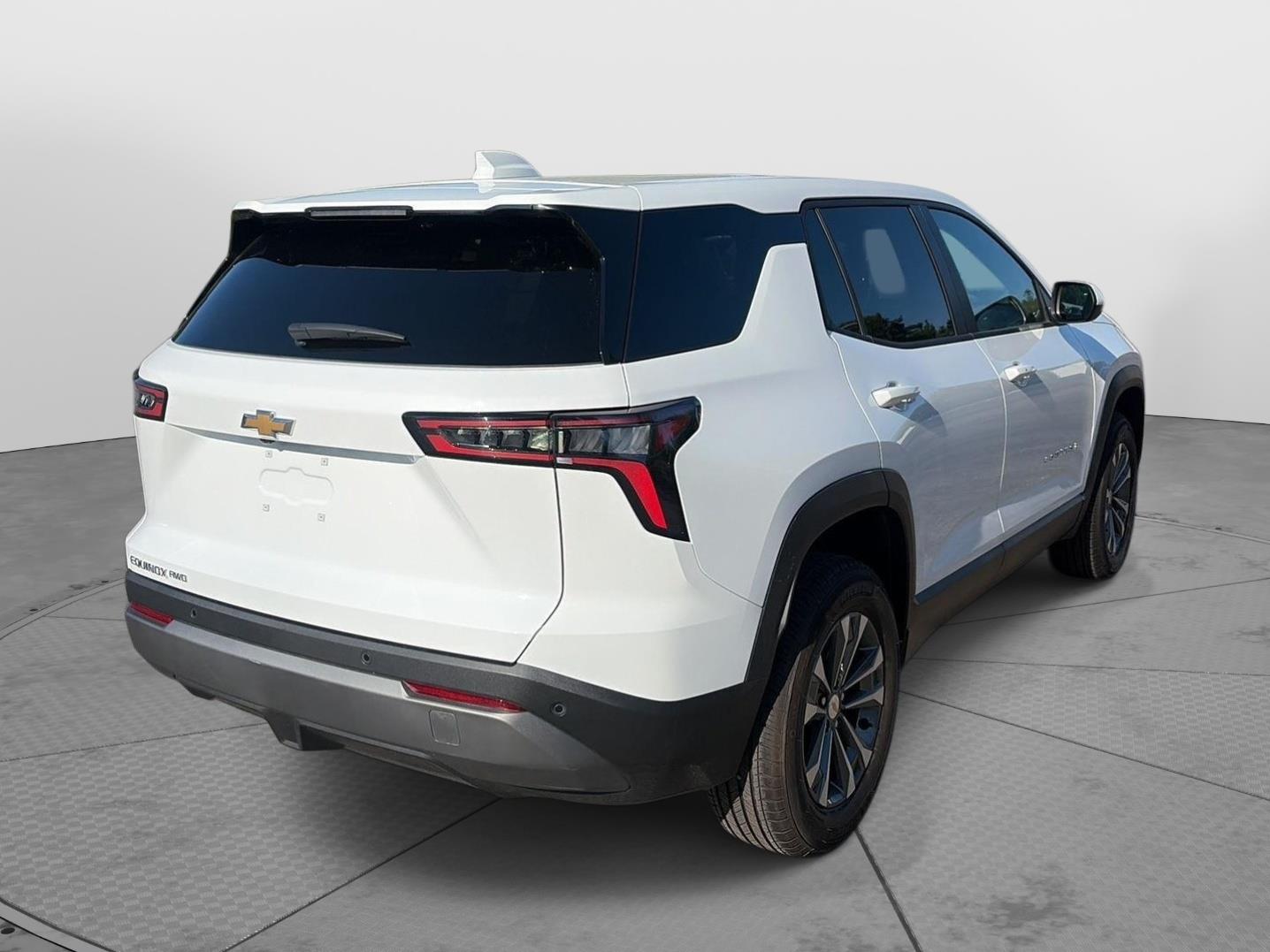 2026 Chevrolet Equinox AWD LT - 4