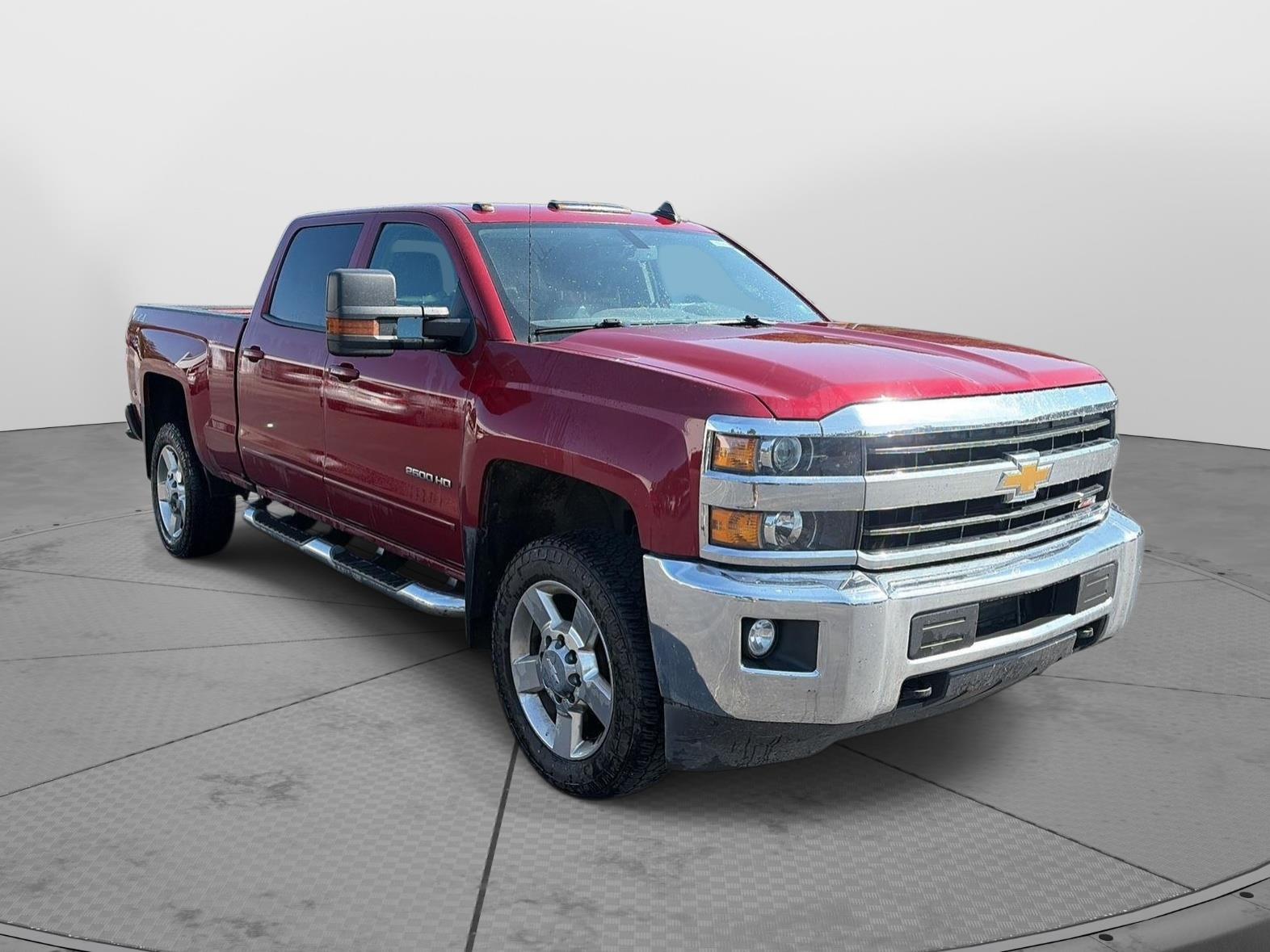 2019 Chevrolet Silverado 2500HD LT - 2
