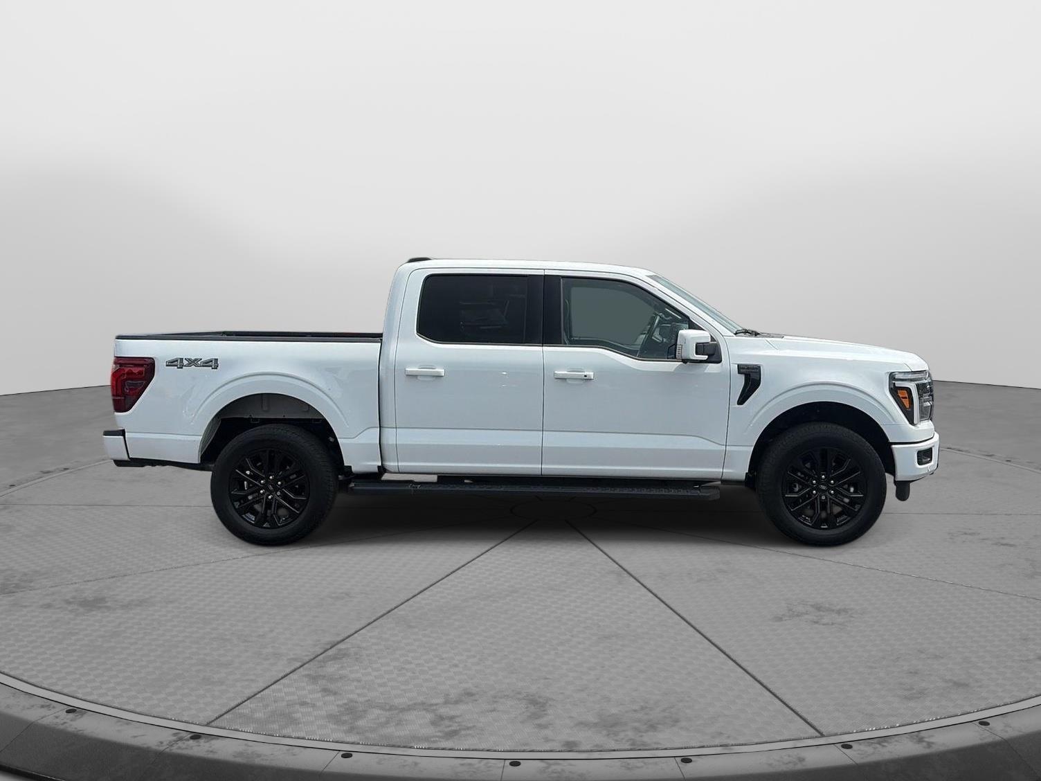 2026 Ford F-150 LARIAT - 3
