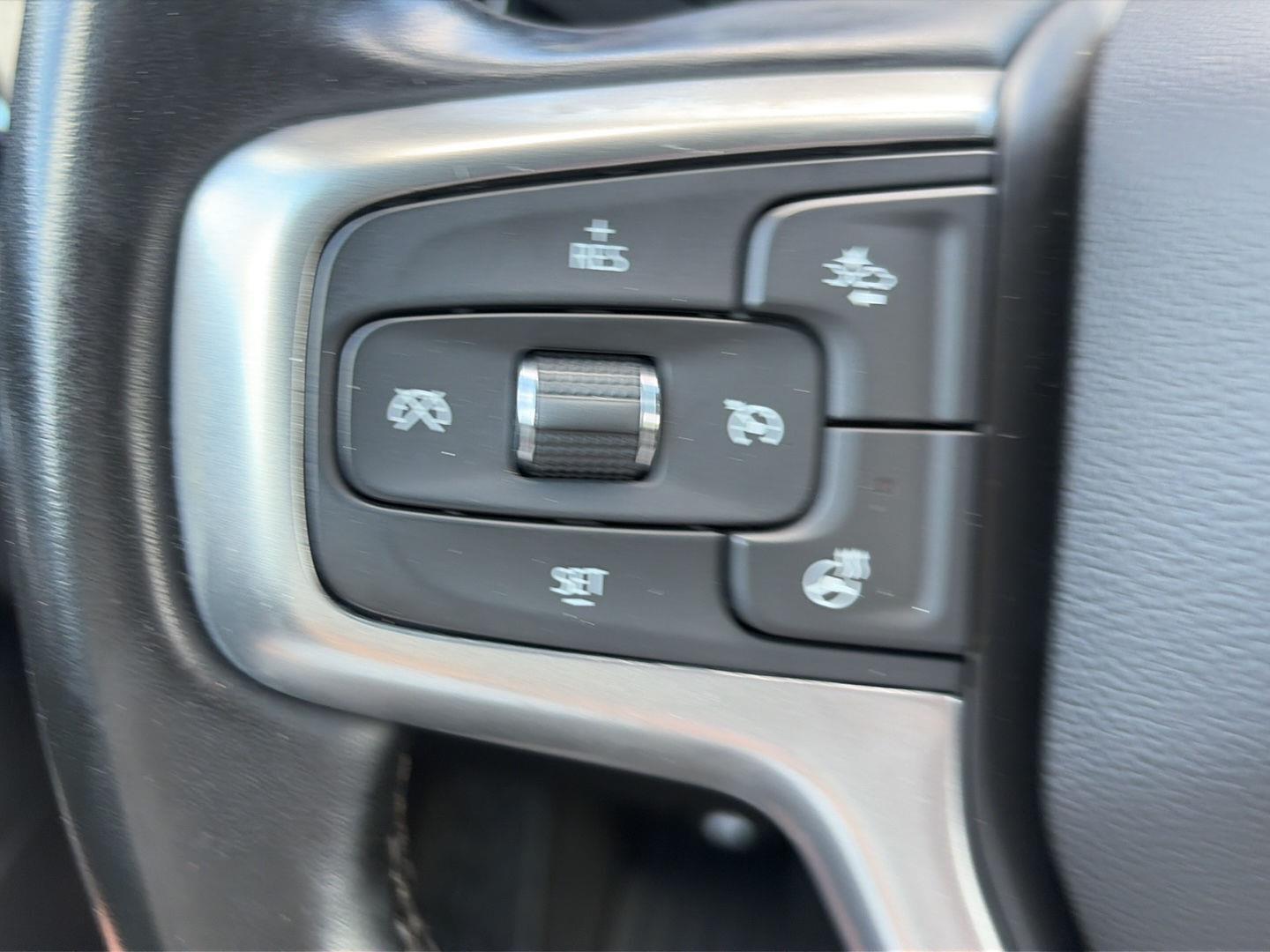 2024 Chevrolet Silverado 1500 LT - 11