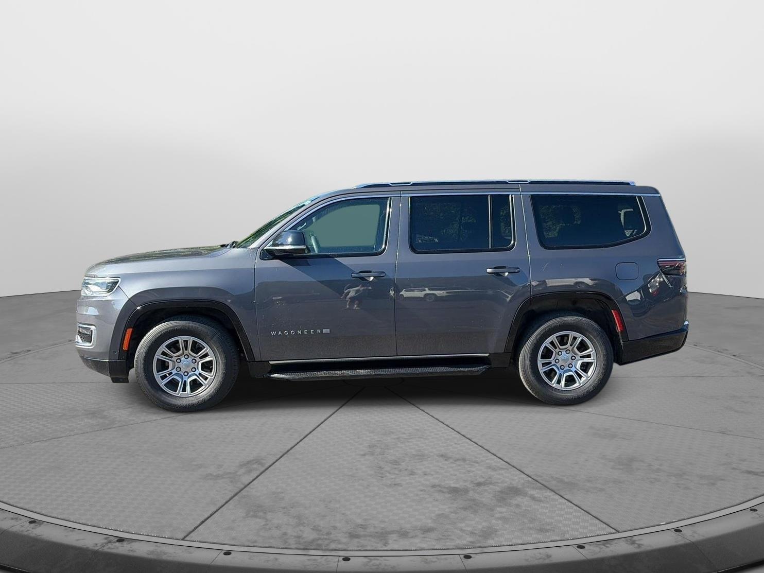 2023 Jeep Wagoneer BASE - 7