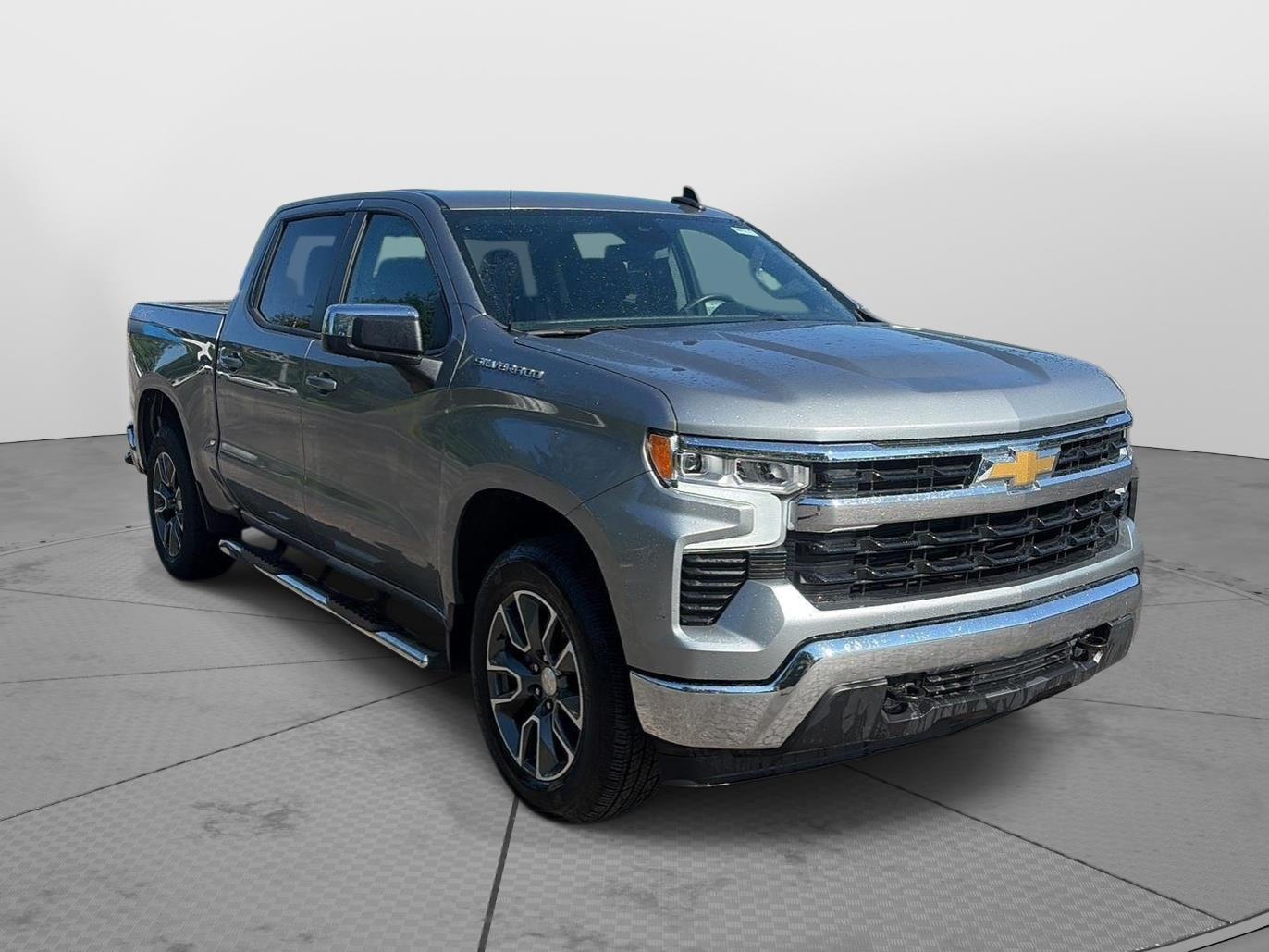2023 Chevrolet Silverado 1500 LT - 2