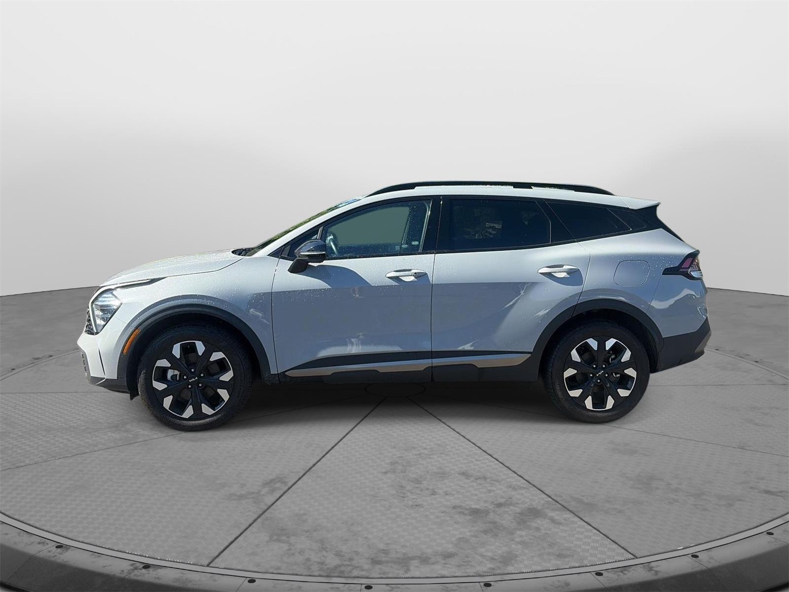 2024 Kia Sportage X-Line at Baglier Buick GMC Mazda