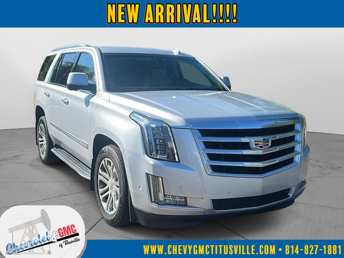 2017 Cadillac Escalade BASE - 2