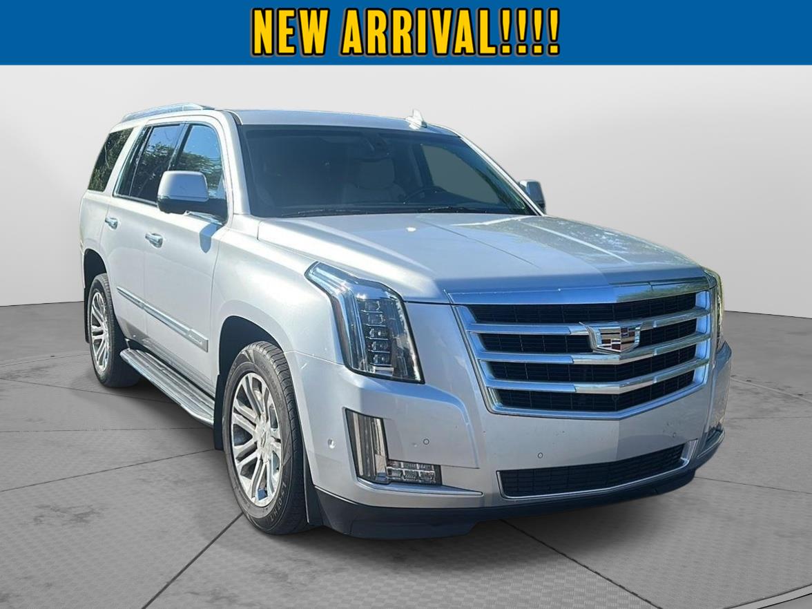 2017 Cadillac Escalade BASE - 2