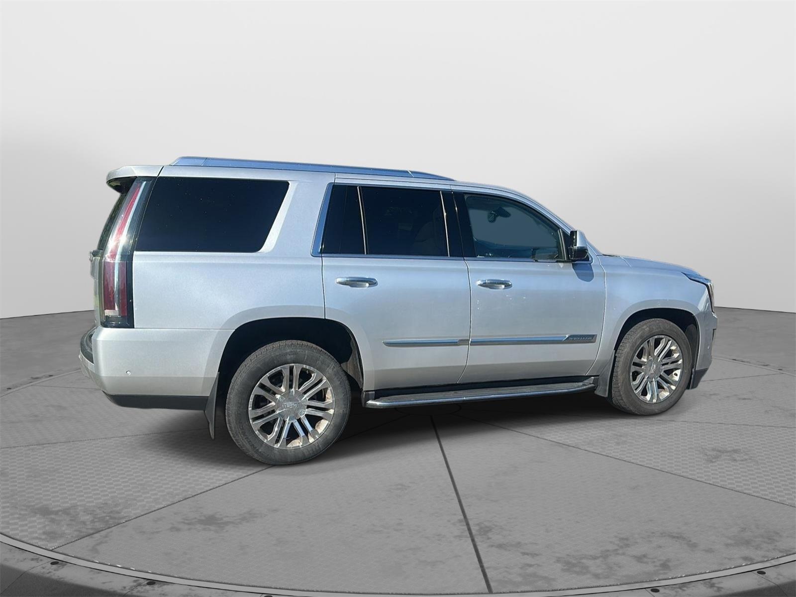 2017 Cadillac Escalade BASE - 3
