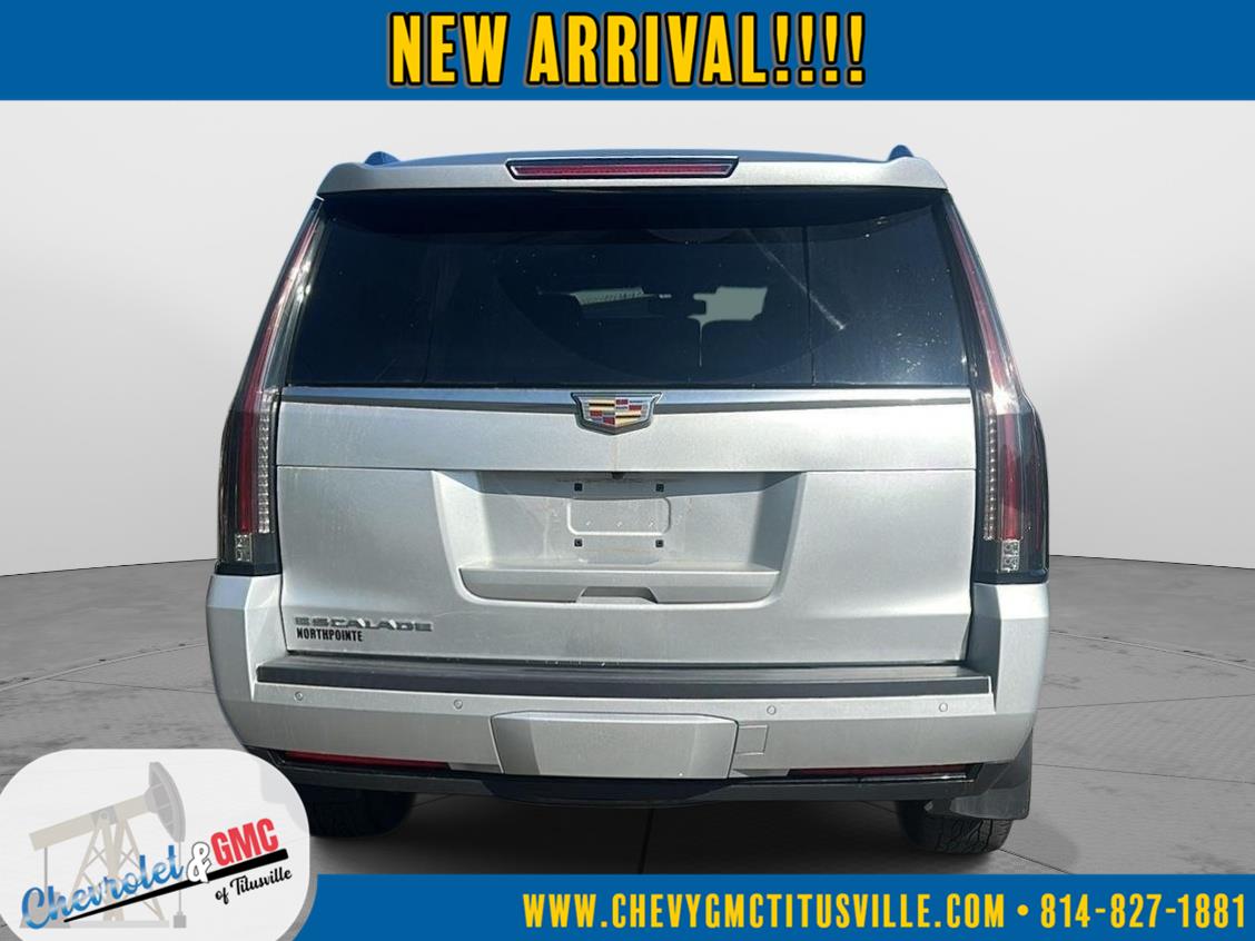 2017 Cadillac Escalade BASE - 4