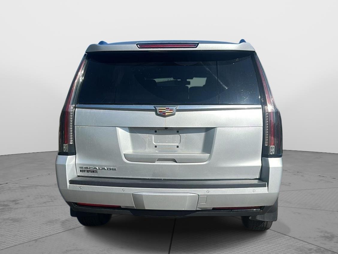 2017 Cadillac Escalade BASE - 4