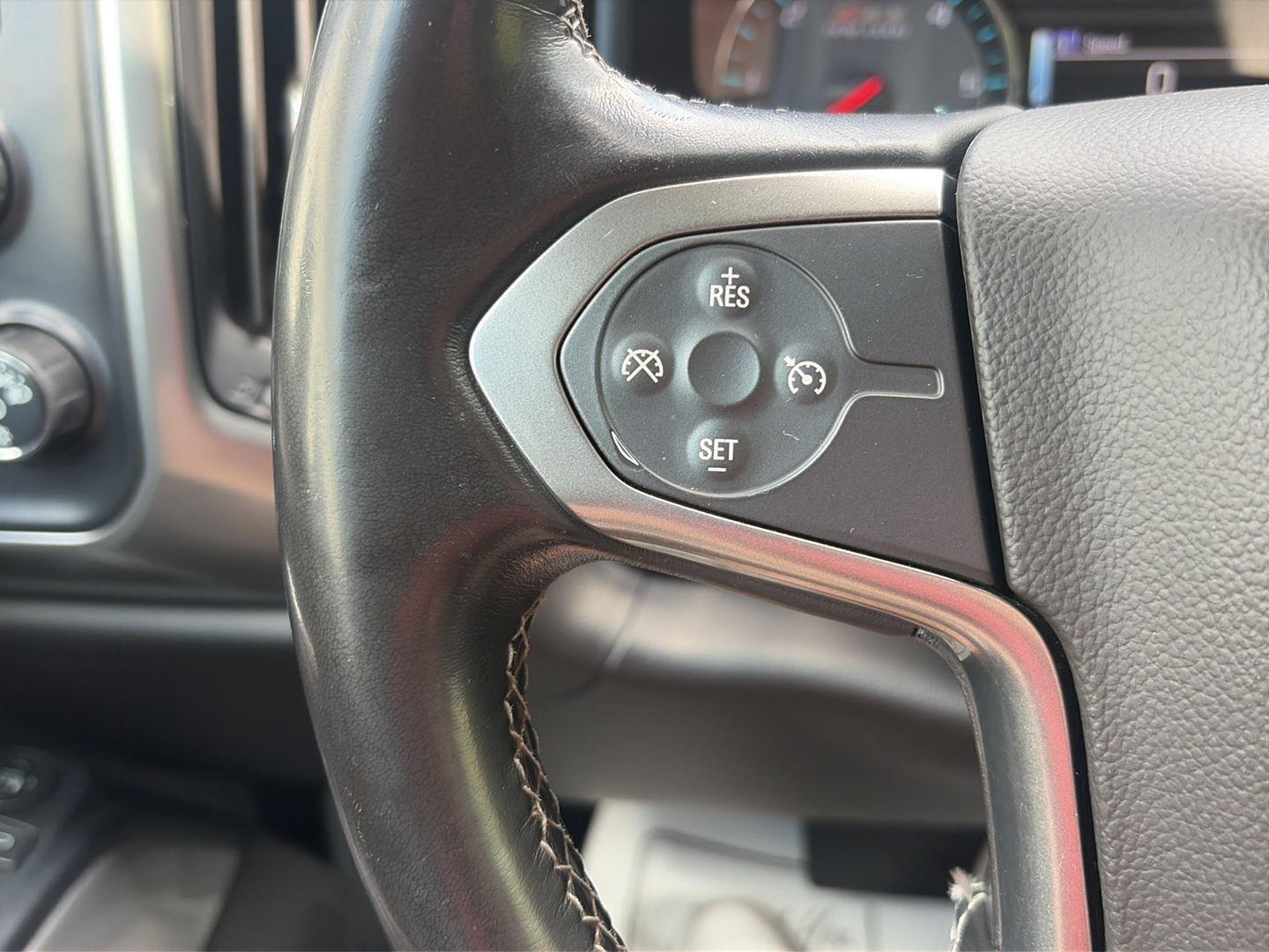 2019 Chevrolet Silverado 2500HD LT - 11