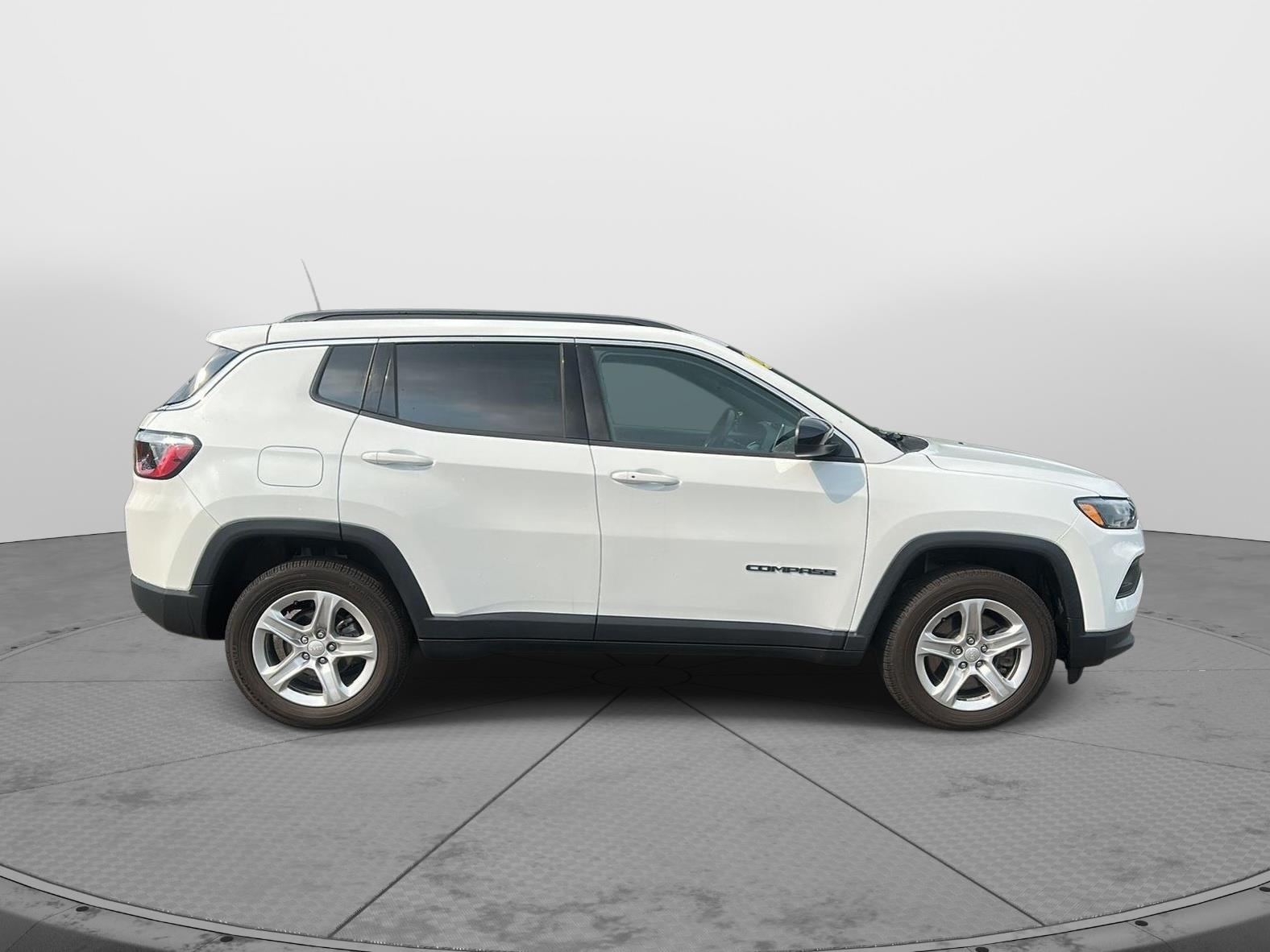 2023 Jeep Compass Latitude at Washington Ford