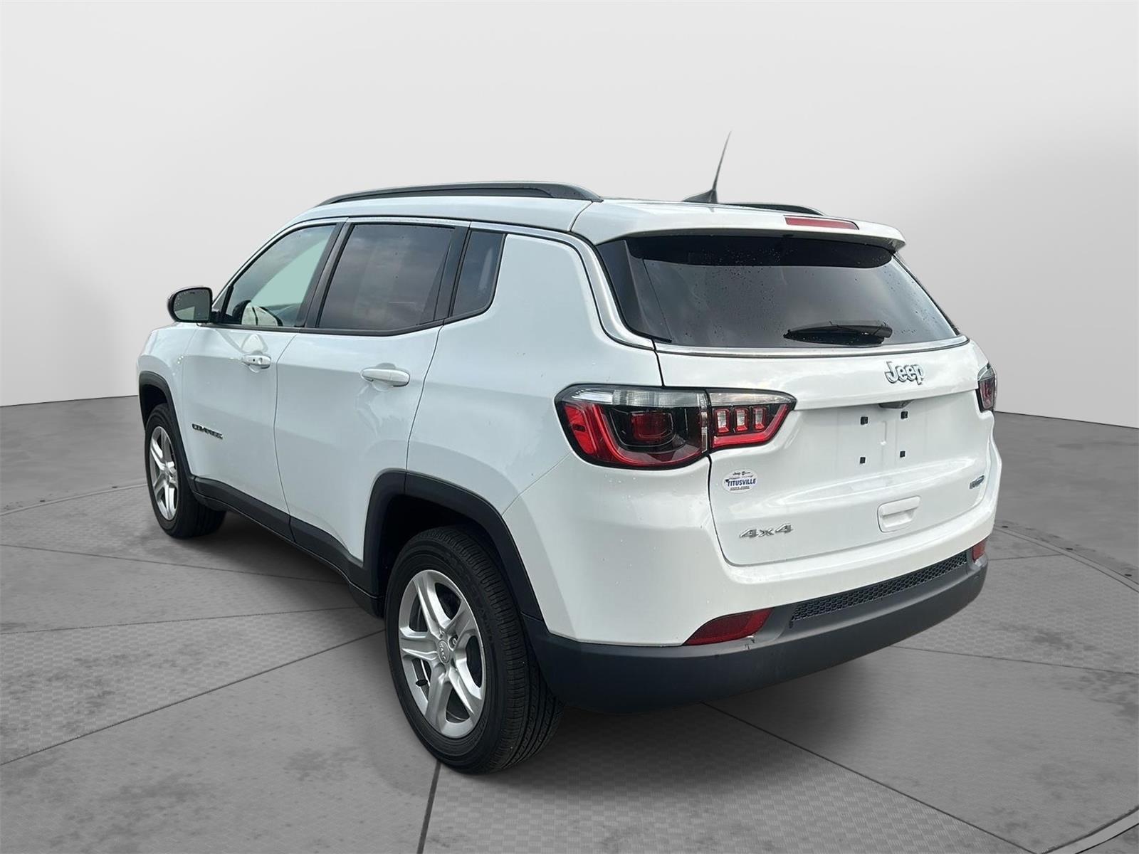 2023 Jeep Compass Latitude at Washington Ford
