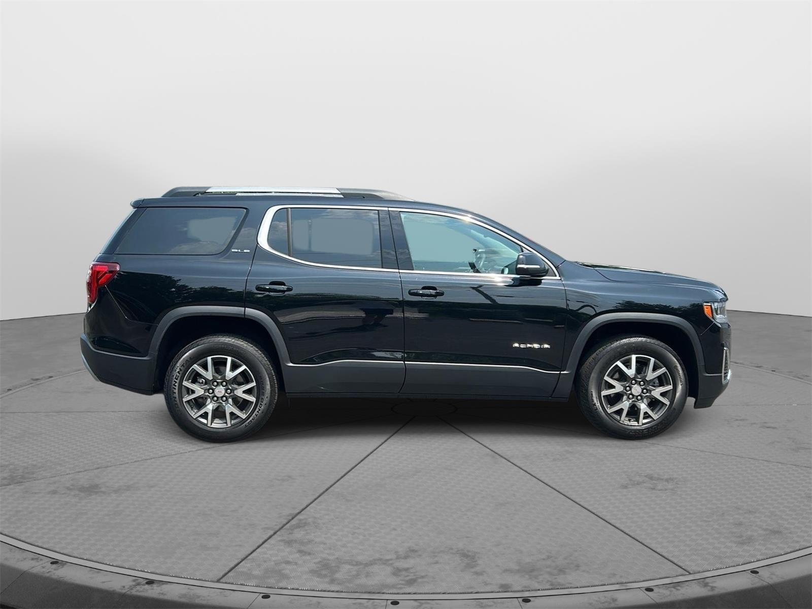 2023 GMC Acadia SLE - 5