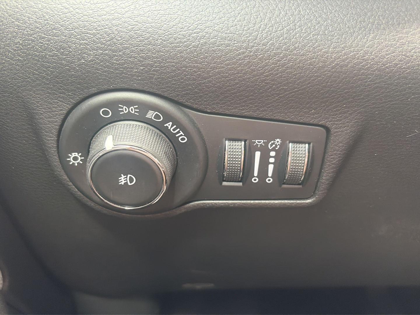 2023 Jeep Compass Latitude at Bud's Auto Sales