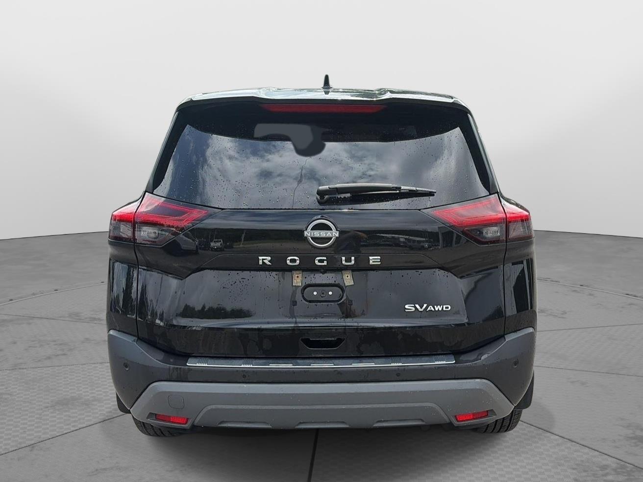 2023 Nissan Rogue SV - 5