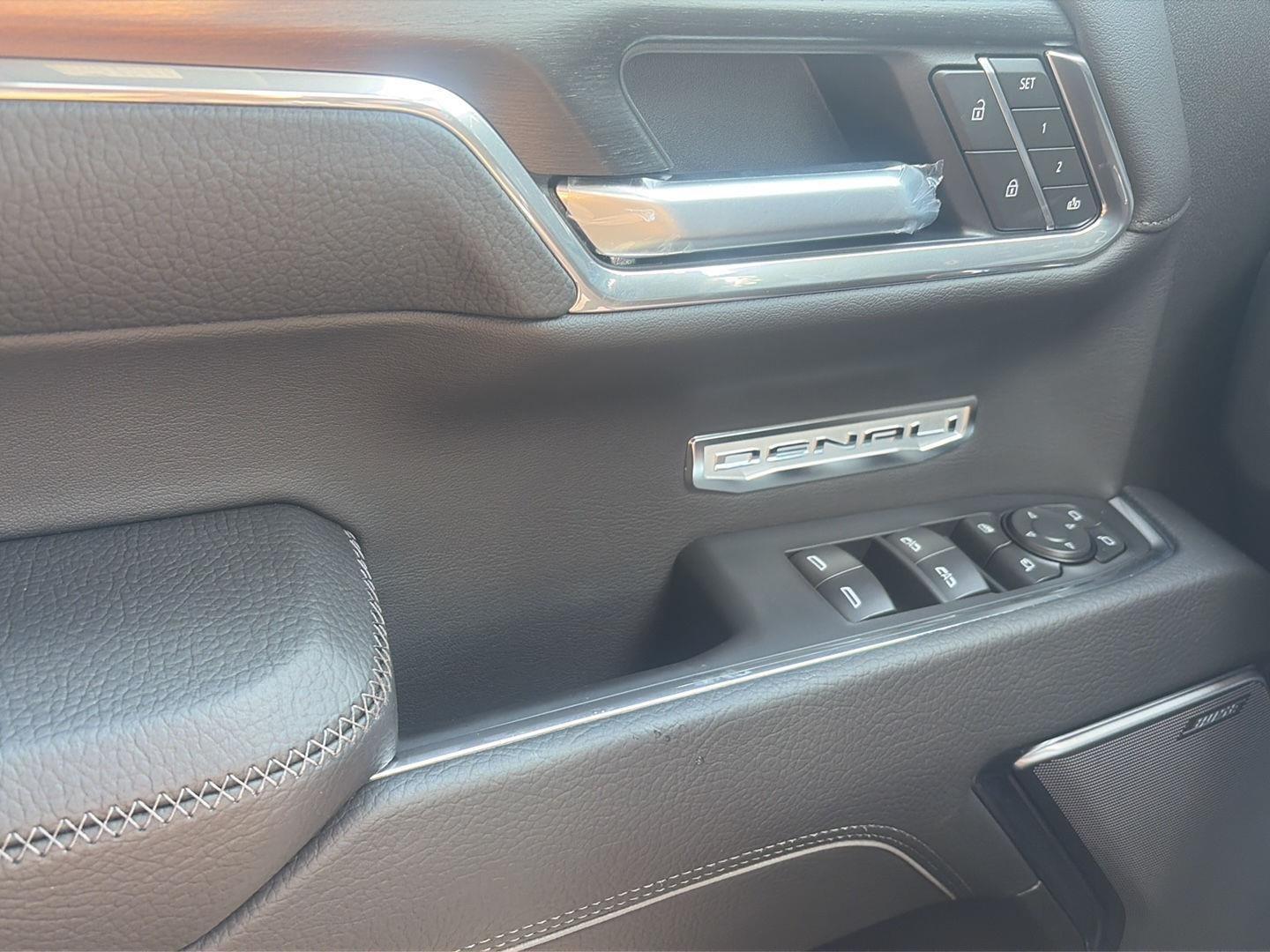 2026 GMC Sierra 1500 photo 18 of 35