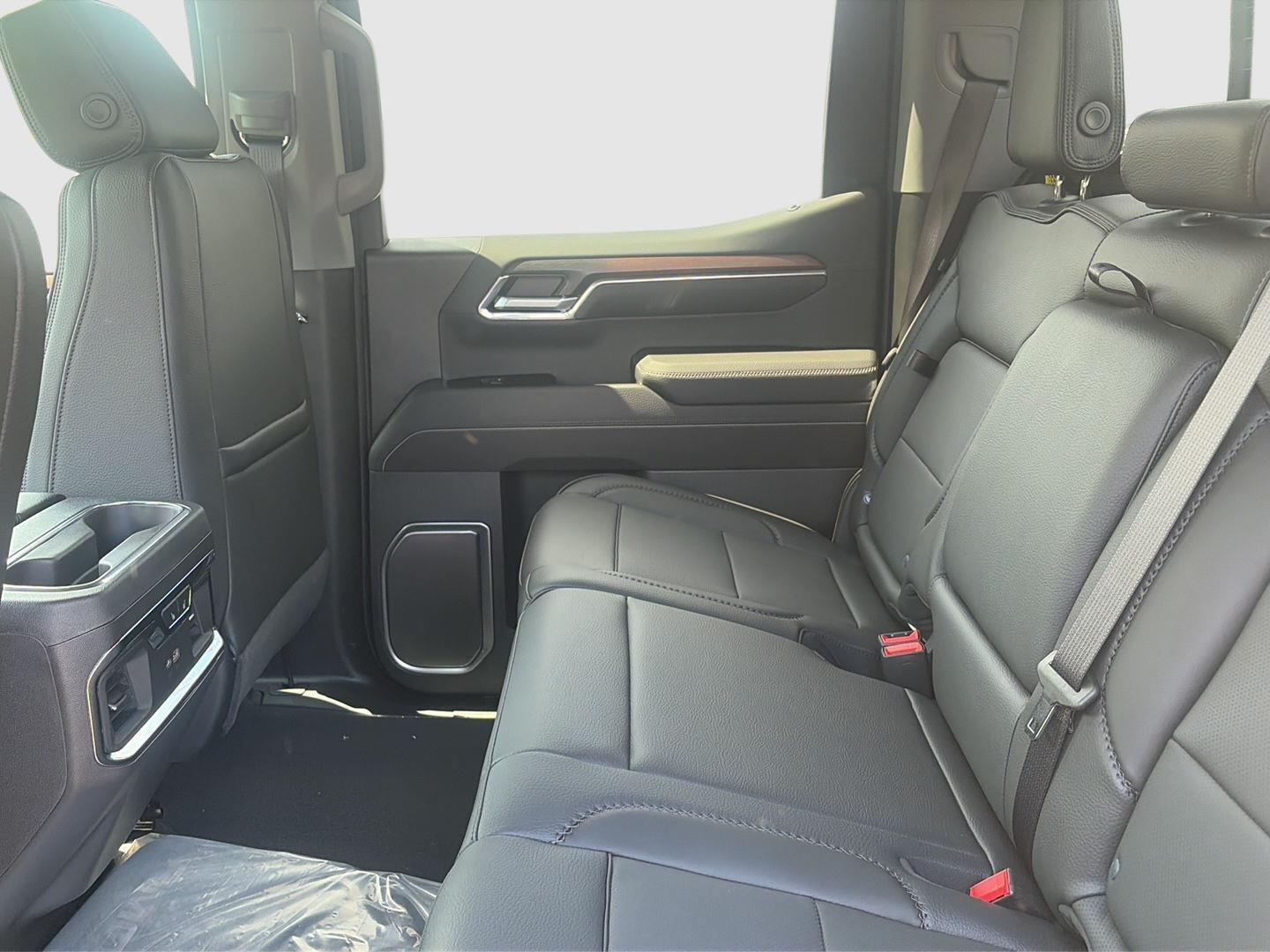 2026 GMC Sierra 1500 photo 32 of 35