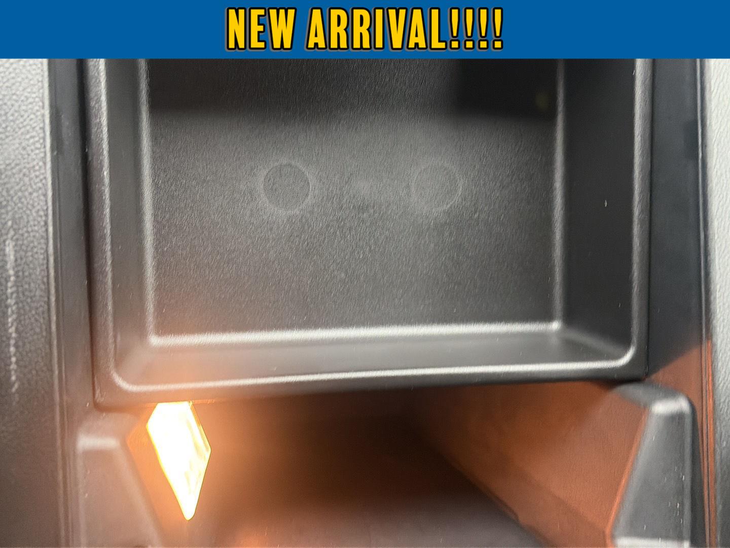 2023 Chevrolet Traverse LT Cloth at Joe Ball GMC