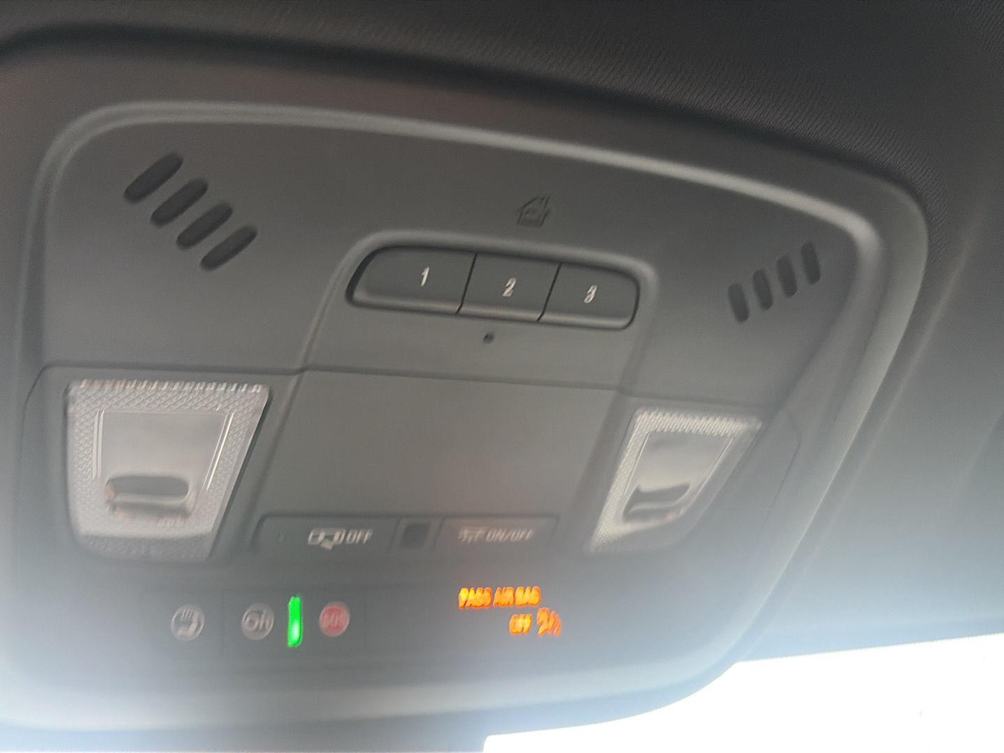2023 Chevrolet Traverse LT Cloth at Diehl Automotive