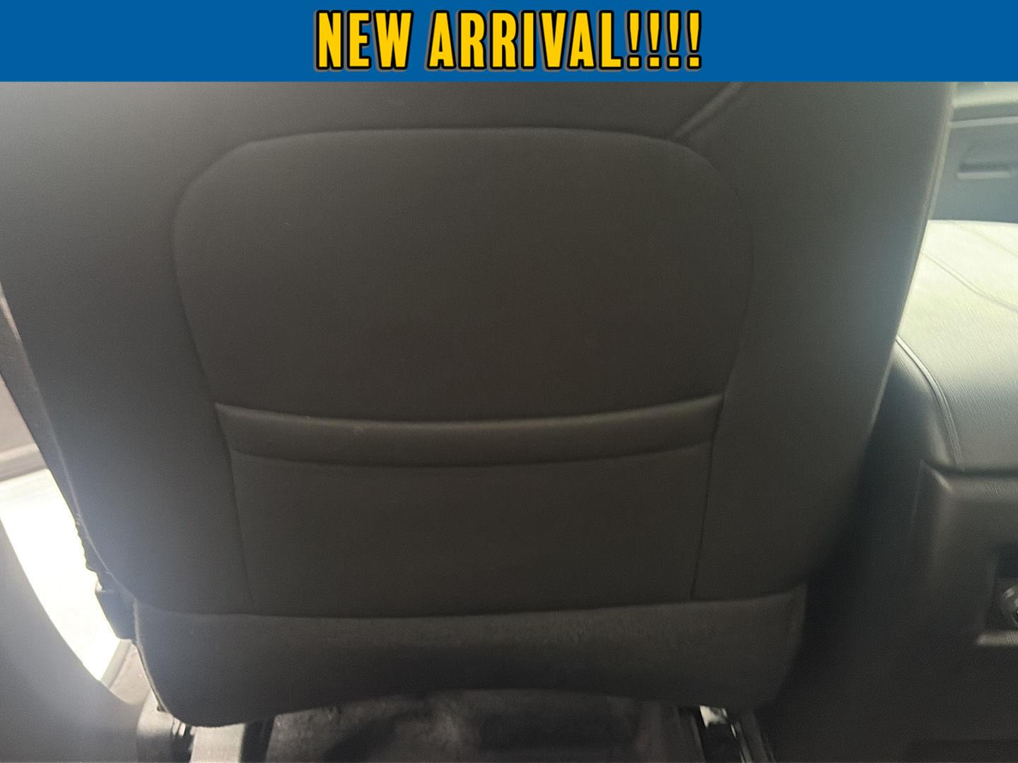 2023 Chevrolet Traverse LT Cloth at Joe Ball GMC