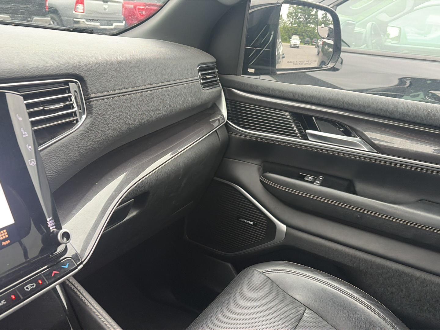 2023 Jeep Wagoneer BASE at Solomon Chevrolet