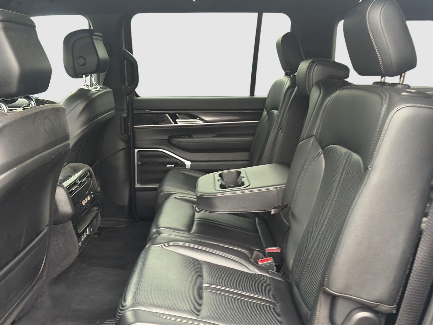 2023 Jeep Wagoneer BASE at Solomon Chevrolet