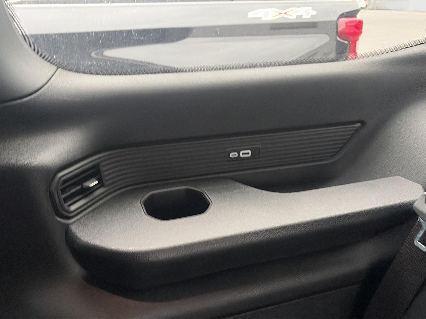 2023 Jeep Wagoneer BASE at Solomon Chevrolet