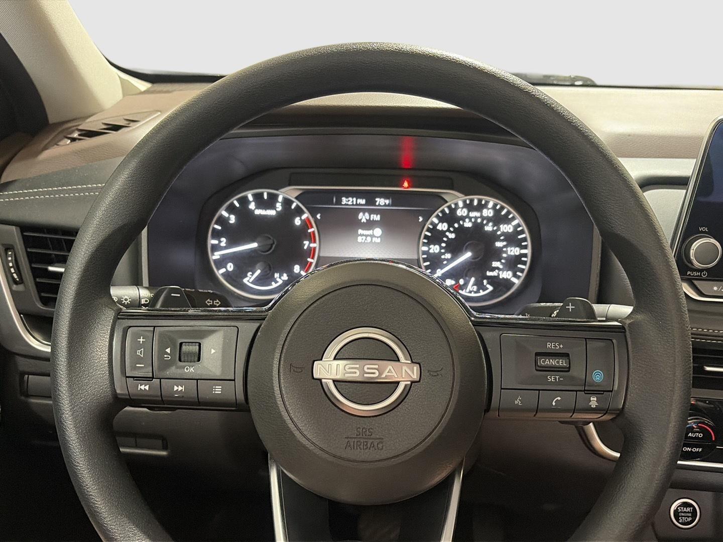2023 Nissan Rogue SV - 10